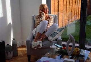 Neda Jenab feet photo 3