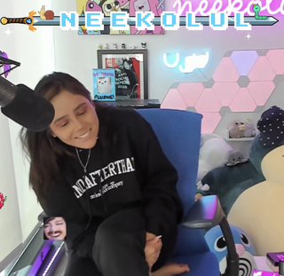 Neekolul feet photo thumbnail