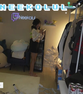 Neekolul feet photo thumbnail