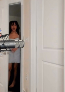 Neekolul feet photo thumbnail