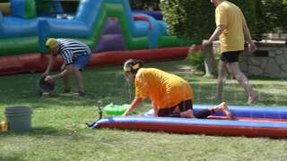 Neekolul feet photo thumbnail