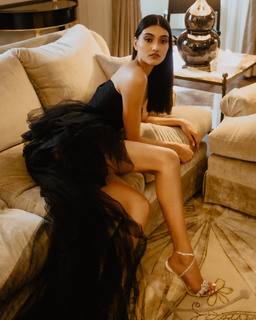 Neelam Gill feet photo 9