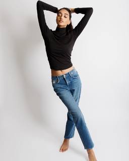 Neelam Gill feet photo 19