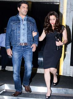 Neelam Kothari feet photo 7