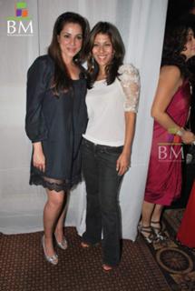 Neelam Kothari feet photo 14