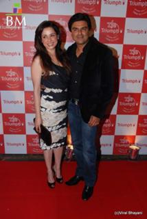 Neelam Kothari feet photo 6