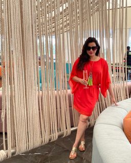 Neelam Kothari feet photo 20