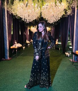 Neelam Kothari feet photo 15