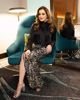 Neelam Kothari feet photo 4