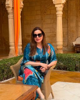 Neelam Kothari feet photo 15