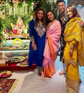 Neelam Kothari feet photo 1