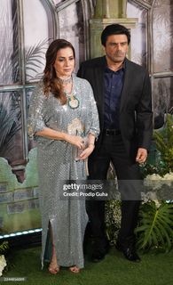 Neelam Kothari feet photo 15