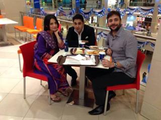 Neelam Muneer feet photo thumbnail