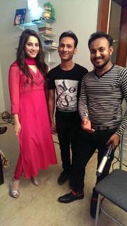 Neelam Muneer feet photo thumbnail