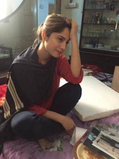 Neelam Muneer feet photo thumbnail