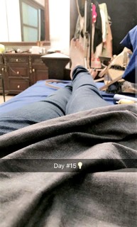 Neelam Muneer feet photo thumbnail