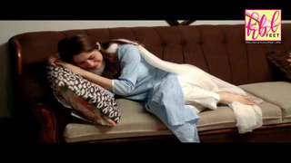 Neelam Muneer feet photo thumbnail
