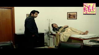 Neelam Muneer feet photo thumbnail