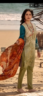 Neelam Muneer feet photo thumbnail