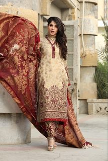 Neelam Muneer feet photo thumbnail