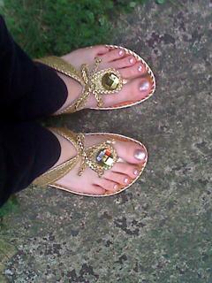 Neelam Muneer feet photo thumbnail