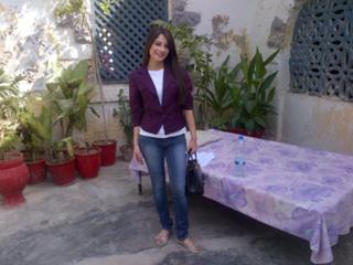 Neelam Muneer feet photo thumbnail