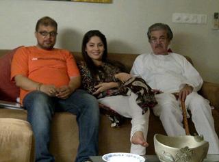 Neelam Muneer feet photo thumbnail