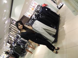 Neelam Muneer feet photo thumbnail