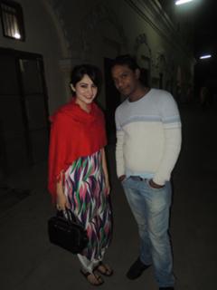 Neelam Muneer feet photo thumbnail