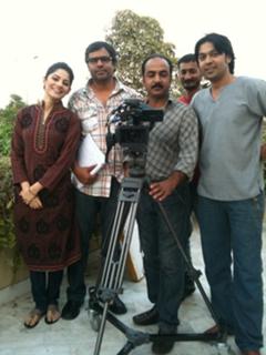 Neelam Muneer feet photo thumbnail