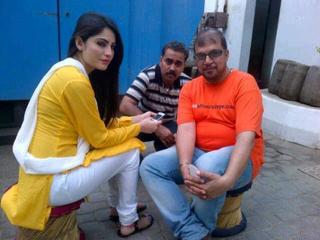 Neelam Muneer feet photo thumbnail