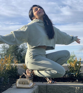 Neeru Bajwa feet photo thumbnail