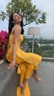 Neeru Bajwa feet photo thumbnail