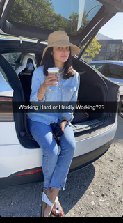 Neeru Bajwa feet photo thumbnail