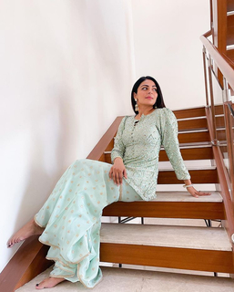 Neeru Bajwa feet photo thumbnail