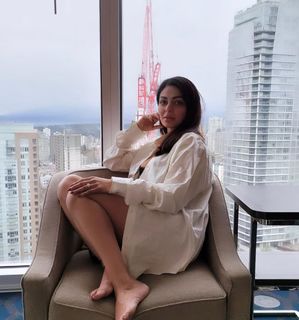 Neeru Bajwa feet photo thumbnail