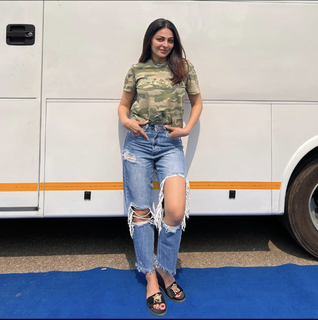 Neeru Bajwa feet photo thumbnail