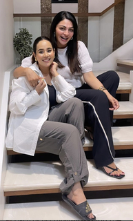 Neeru Bajwa feet photo thumbnail