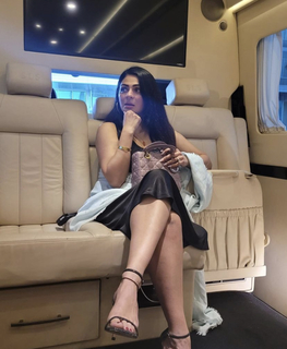 Neeru Bajwa feet photo thumbnail