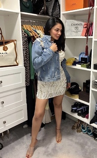 Neeru Bajwa feet photo thumbnail