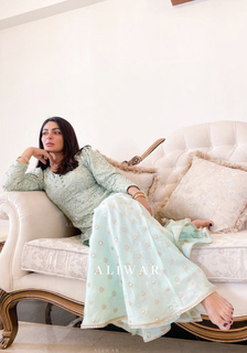 Neeru Bajwa feet photo thumbnail