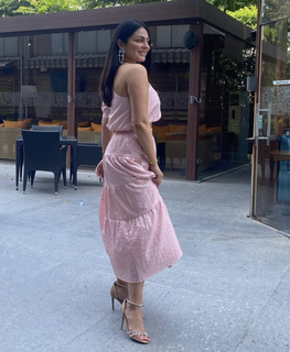 Neeru Bajwa feet photo thumbnail