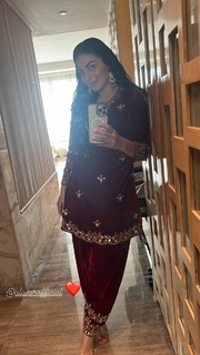 Neeru Bajwa feet photo thumbnail