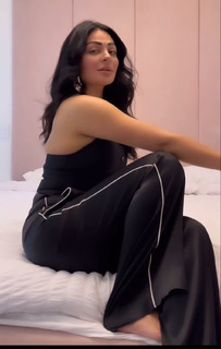 Neeru Bajwa feet photo thumbnail