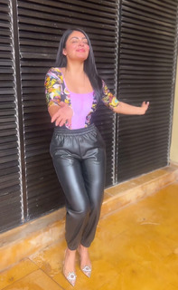 Neeru Bajwa feet photo thumbnail