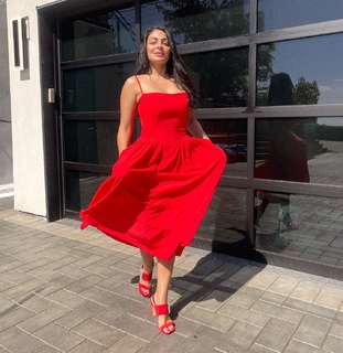 Neeru Bajwa feet photo thumbnail