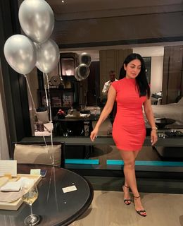 Neeru Bajwa feet photo thumbnail