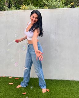Neeru Bajwa feet photo thumbnail