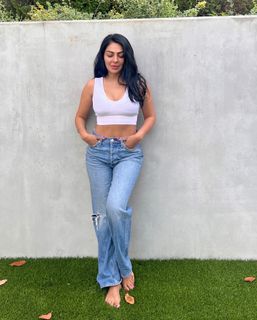 Neeru Bajwa feet photo thumbnail