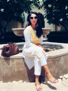 Neeru Bajwa feet photo thumbnail